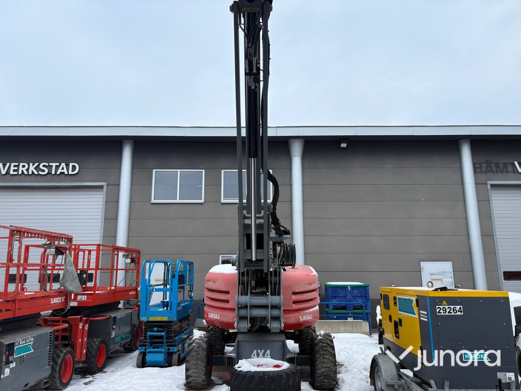 Vikbomslift - Skyjack SJ63AJ