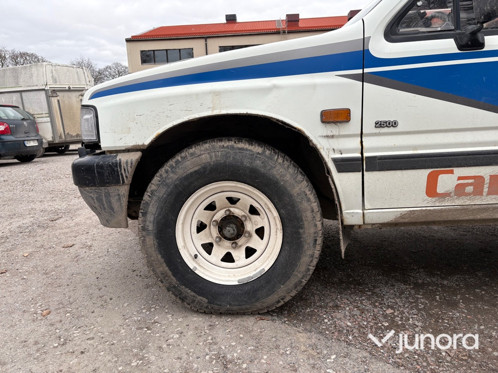 Personbil- Isuzu, TFR 54P