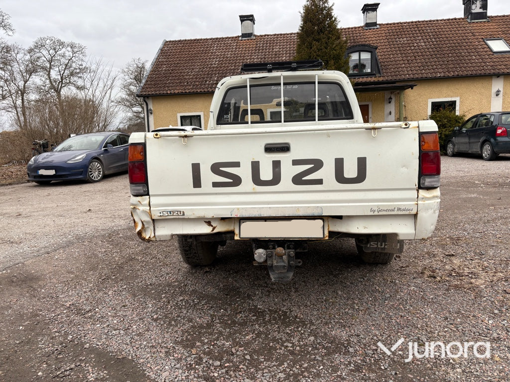 Personbil- Isuzu, TFR 54P