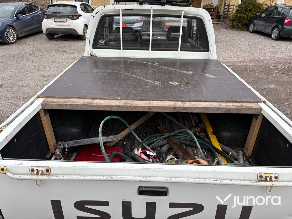 Personbil- Isuzu, TFR 54P