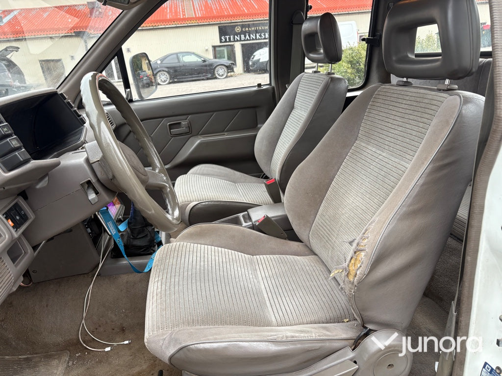 Personbil- Isuzu, TFR 54P