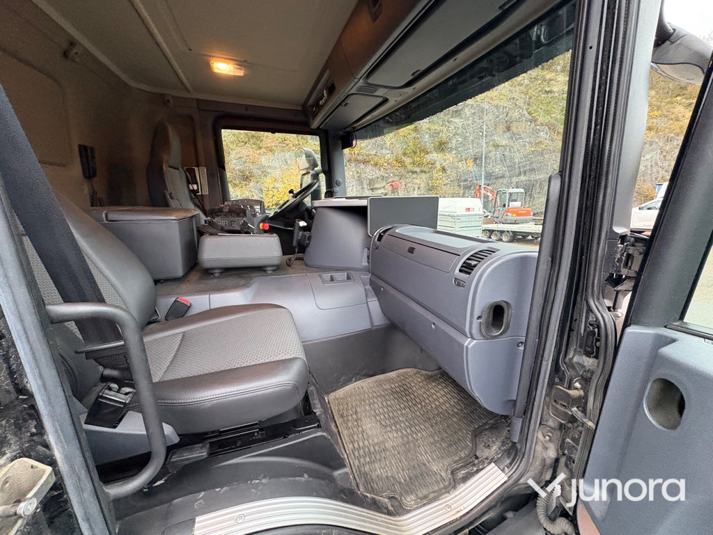 Kranbil - Scania P410 med Hiab 138