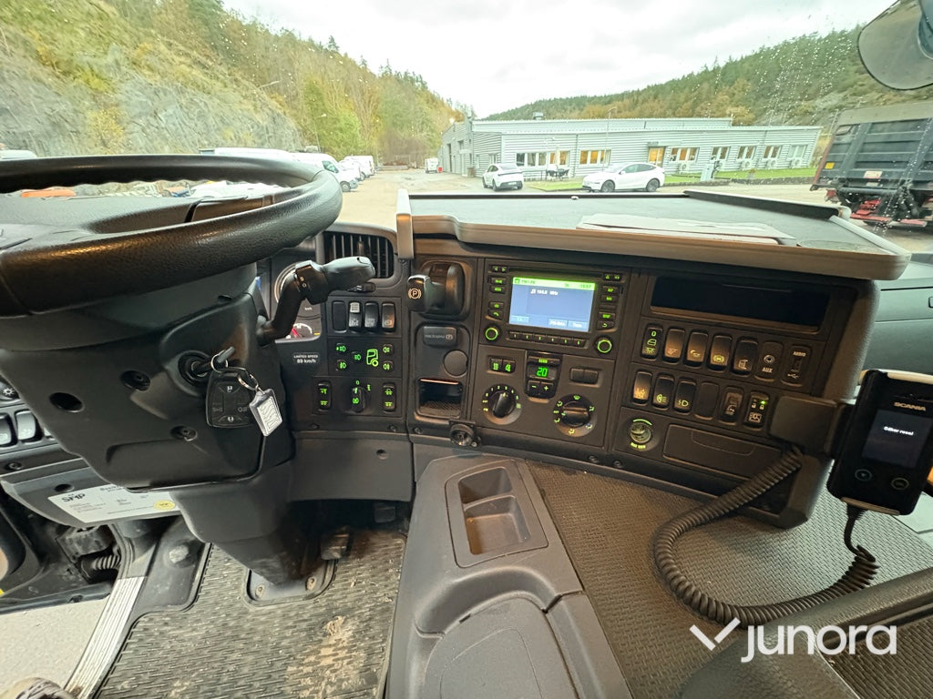 Kranbil - Scania P410 med Hiab 138