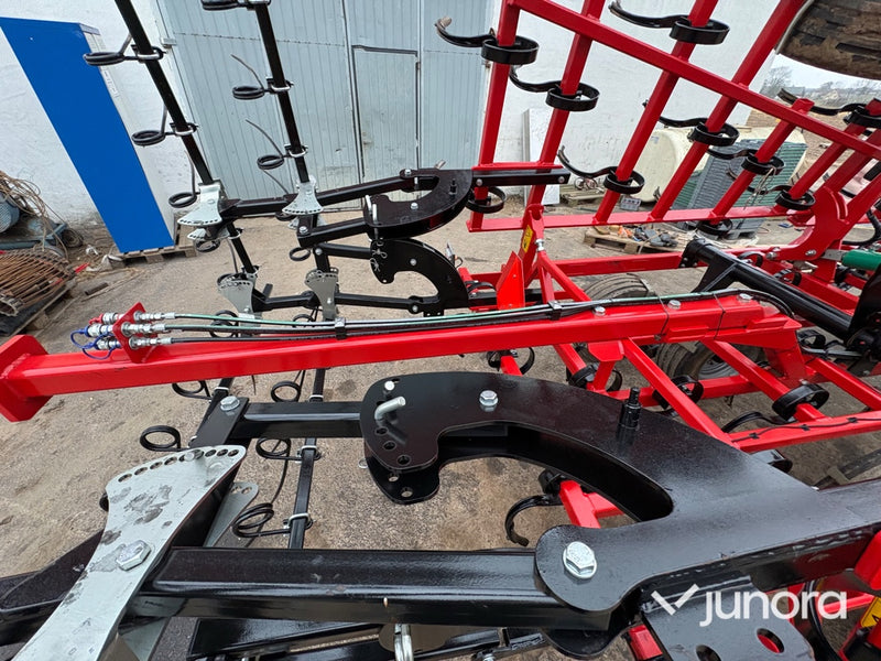 Fjäderpinnkultivator – Kverneland Tiger 600