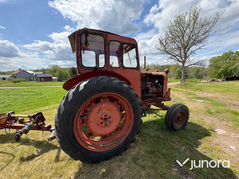 Nuffield 10/60