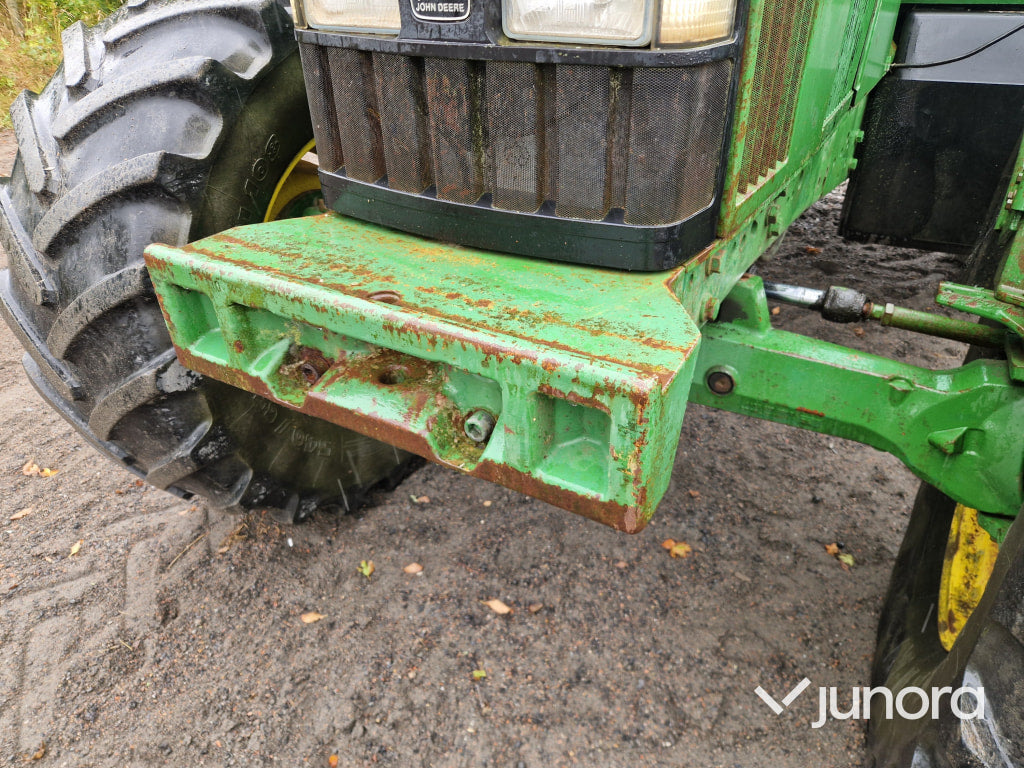 Traktor John Deere 6900
