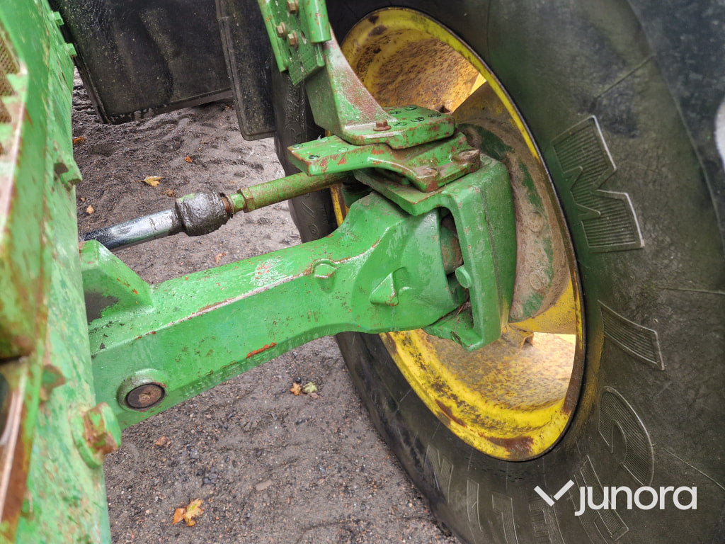 Traktor John Deere 6900