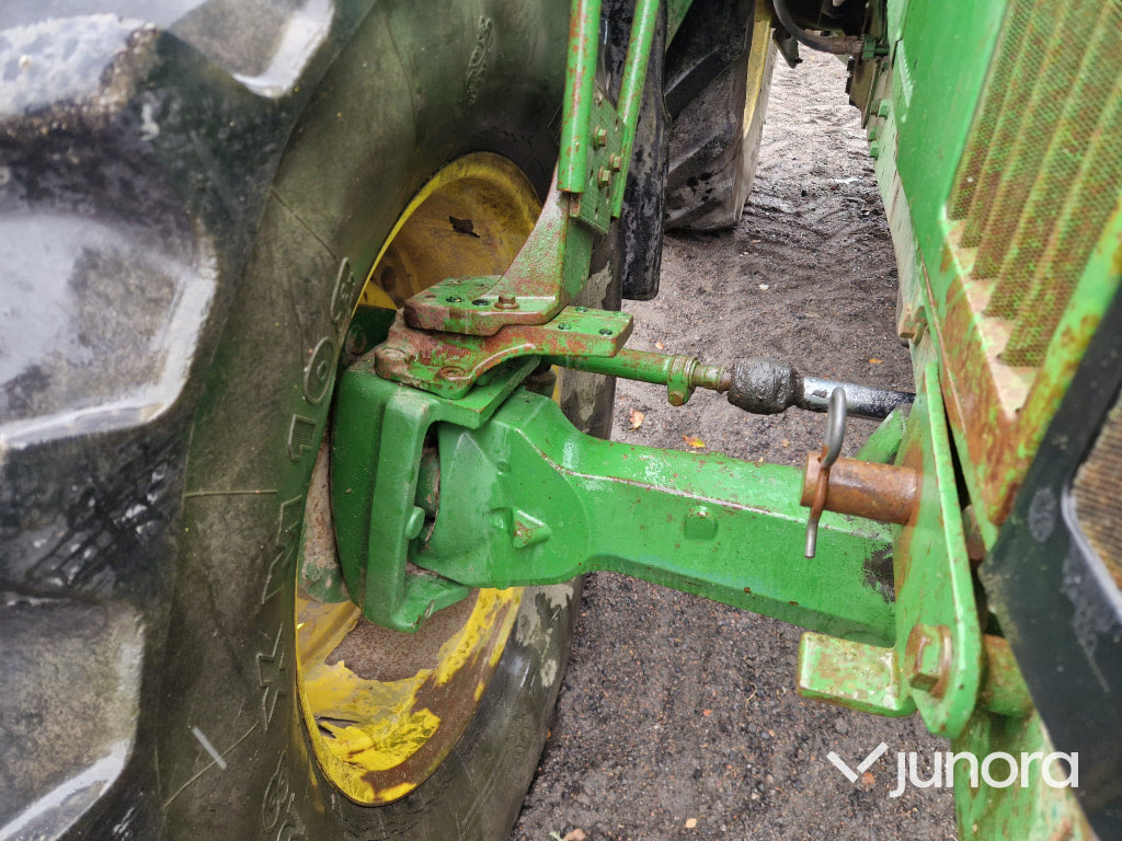 Traktor John Deere 6900