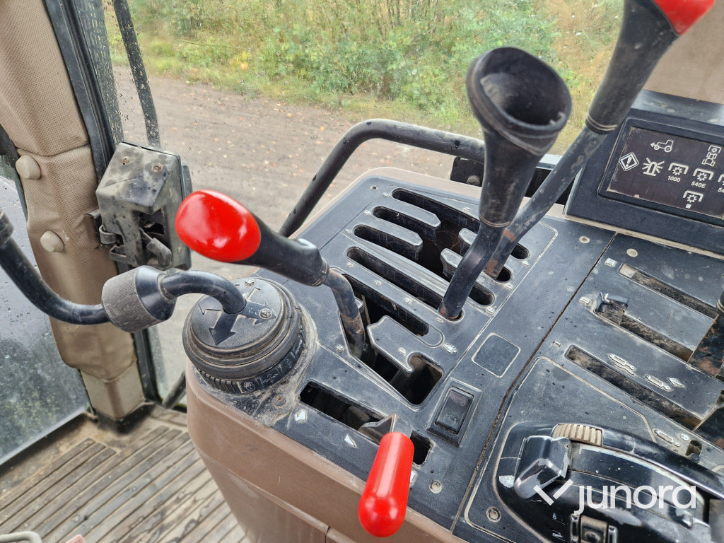 Traktor John Deere 6900