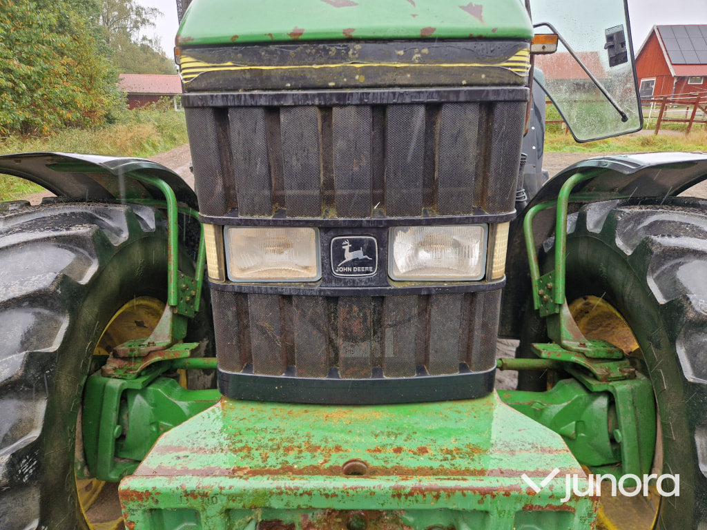 Traktor John Deere 6900