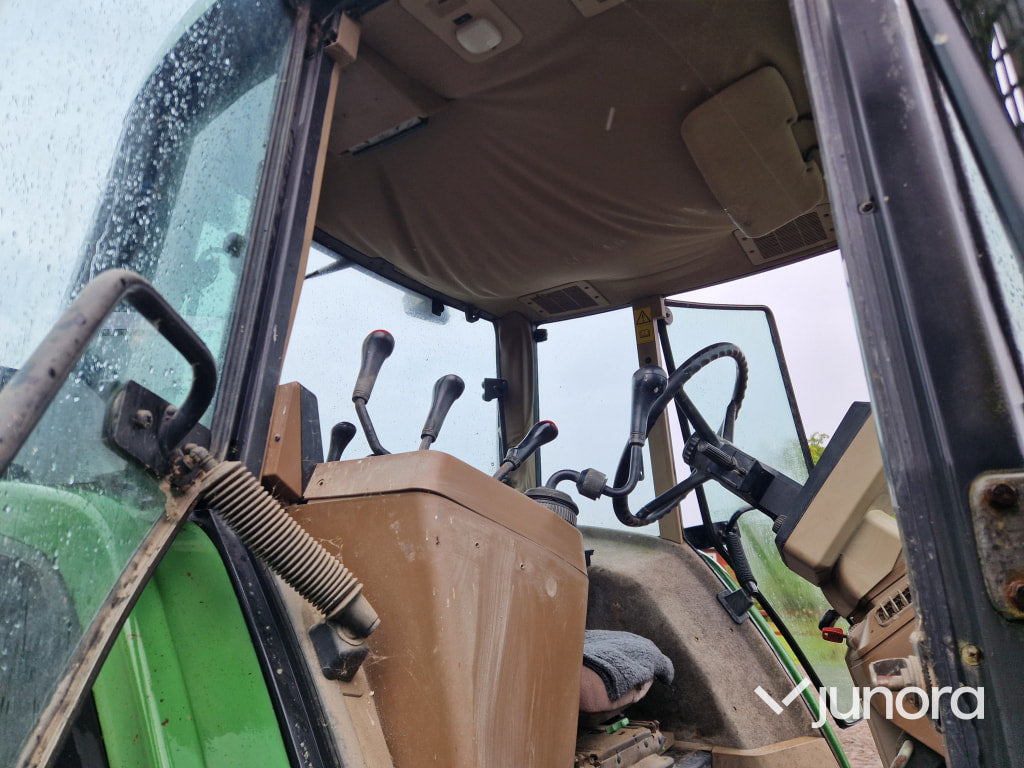 Traktor John Deere 6900