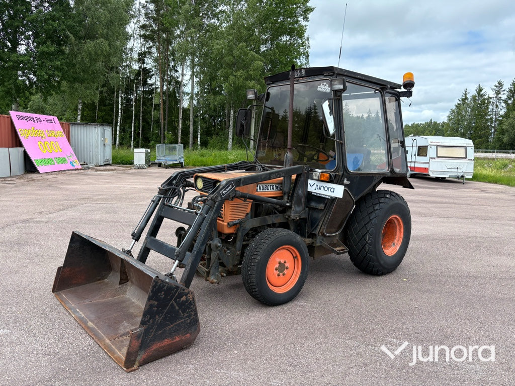 Kompakttraktor - Kubota L 245 DT Double Traction