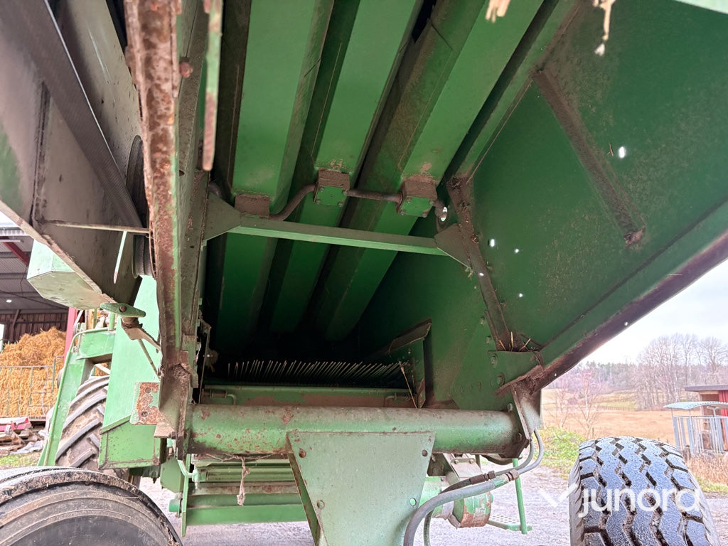 Skördetröska - John Deere 942