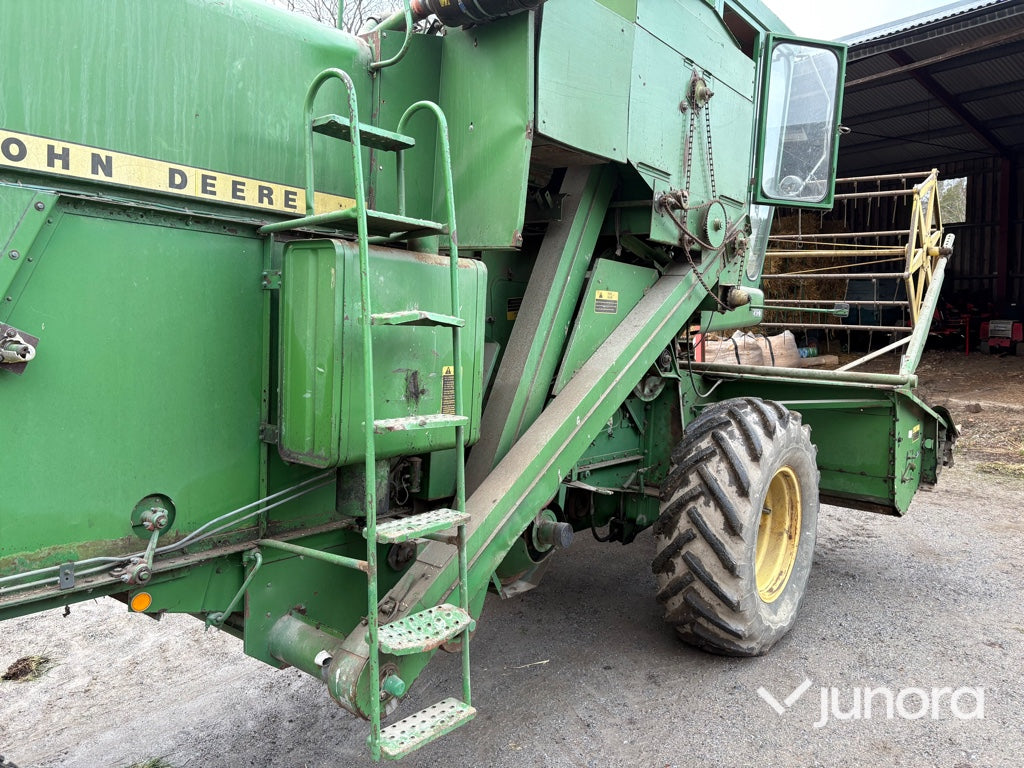 Skördetröska - John Deere 942