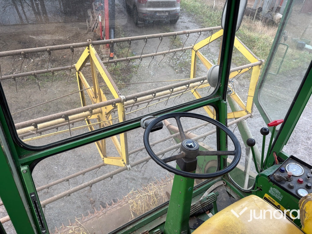 Skördetröska - John Deere 942