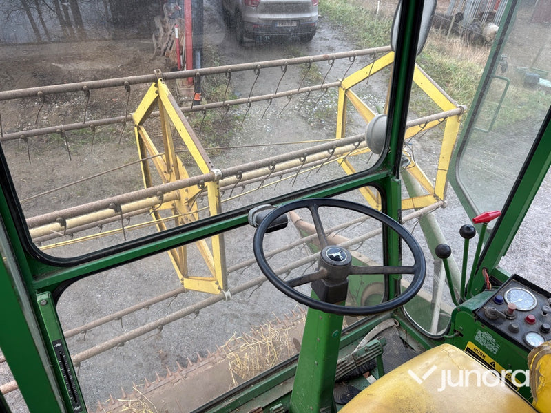 Skördetröska - John Deere 942