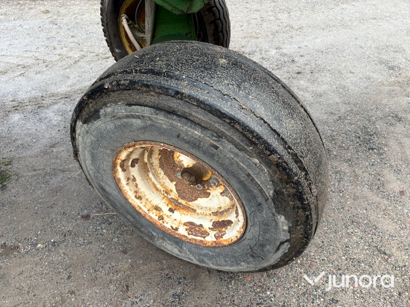 Skördetröska - John Deere 942