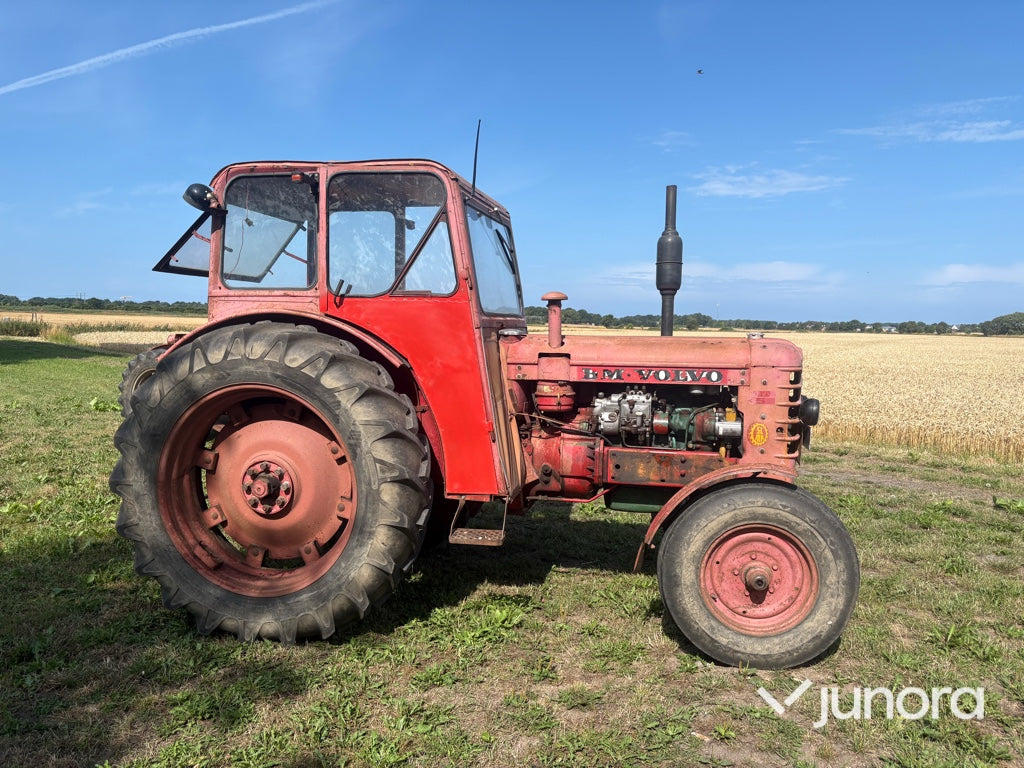 Traktor - BM Volvo, 350 Boxer