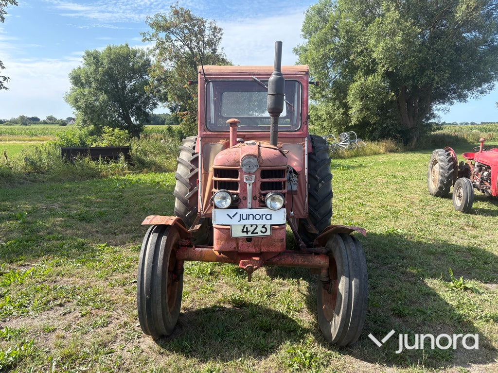 Traktor - BM Volvo, 350 Boxer