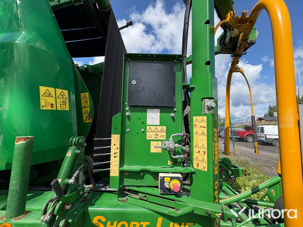 Rundbalspress John Deere 990