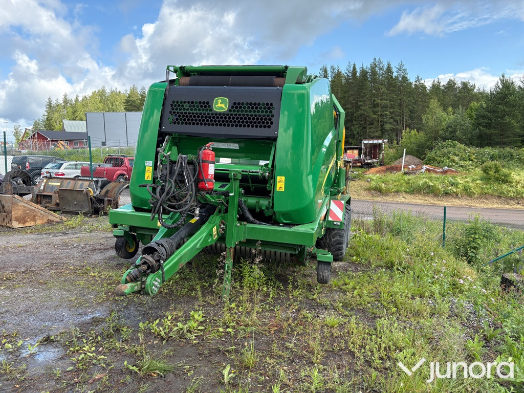 Rundbalspress John Deere 990