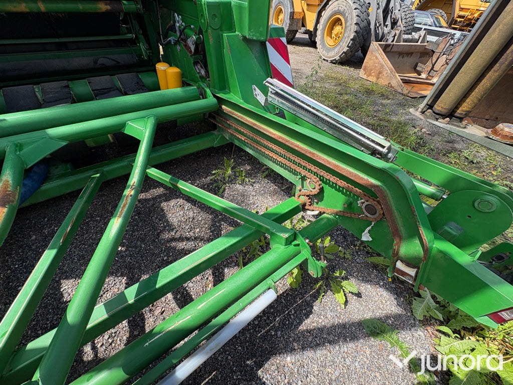 Rundbalspress John Deere 990