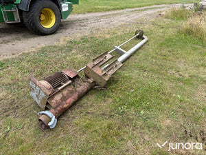 Vägghängd gödselpump