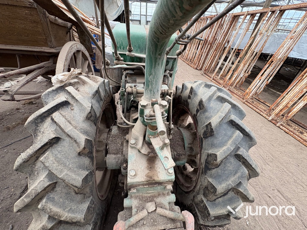 Gångtraktor - med jordfräs