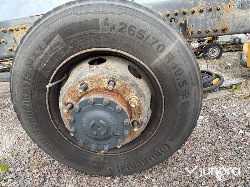 Reservdelslastbil Volvo FLL 240-280 HP 42R