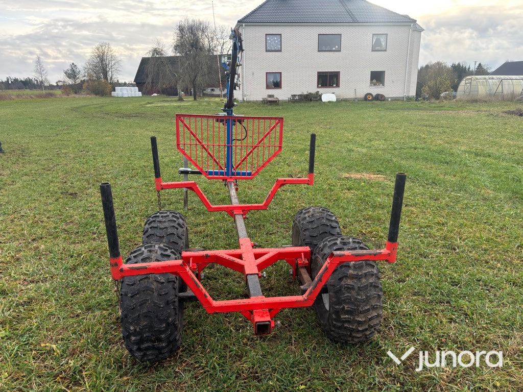 Skogsvagn ATV - Ytterocke, Med kran