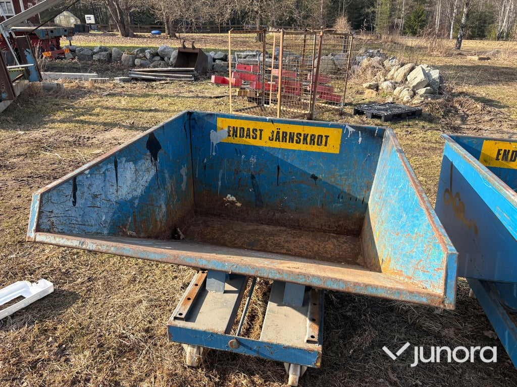 Fyra container - med hjul
