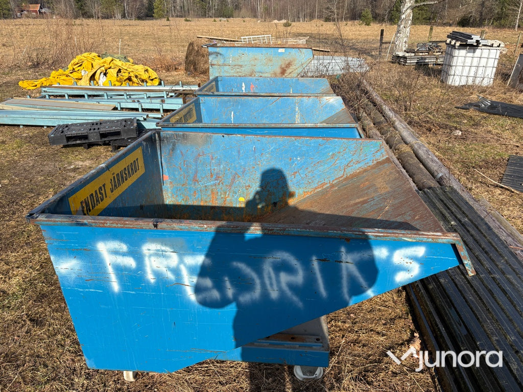 Fyra container - med hjul