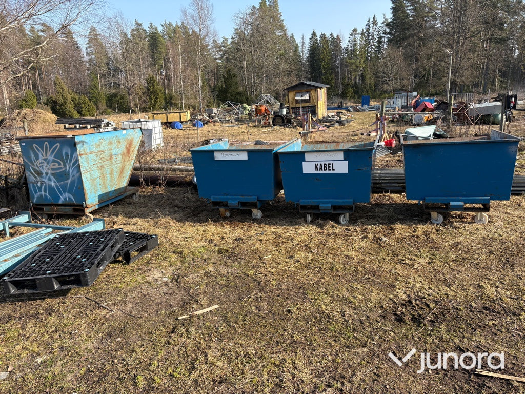 Fyra container - med hjul