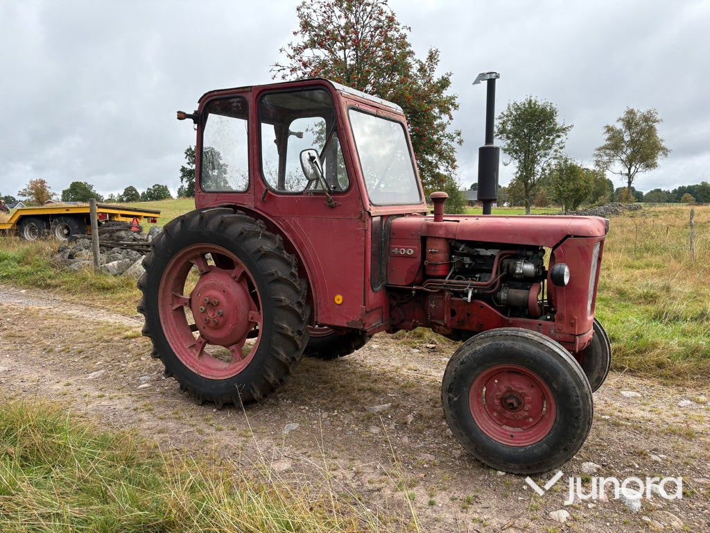 Traktor - Volvo BM, 400 Buster