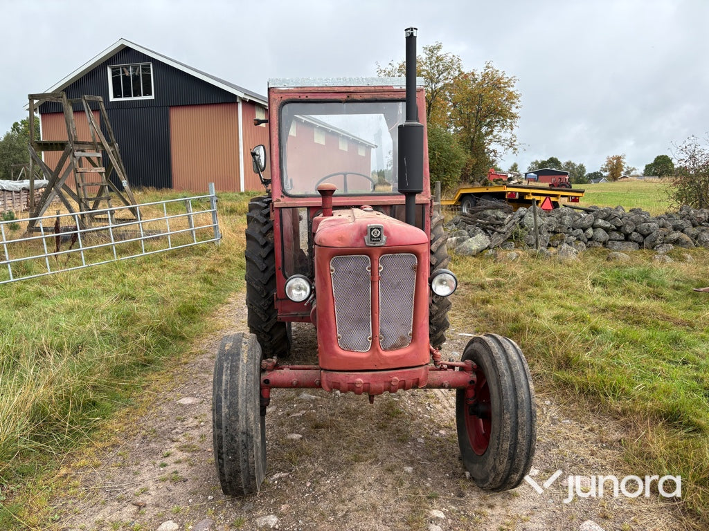 Traktor - Volvo BM, 400 Buster