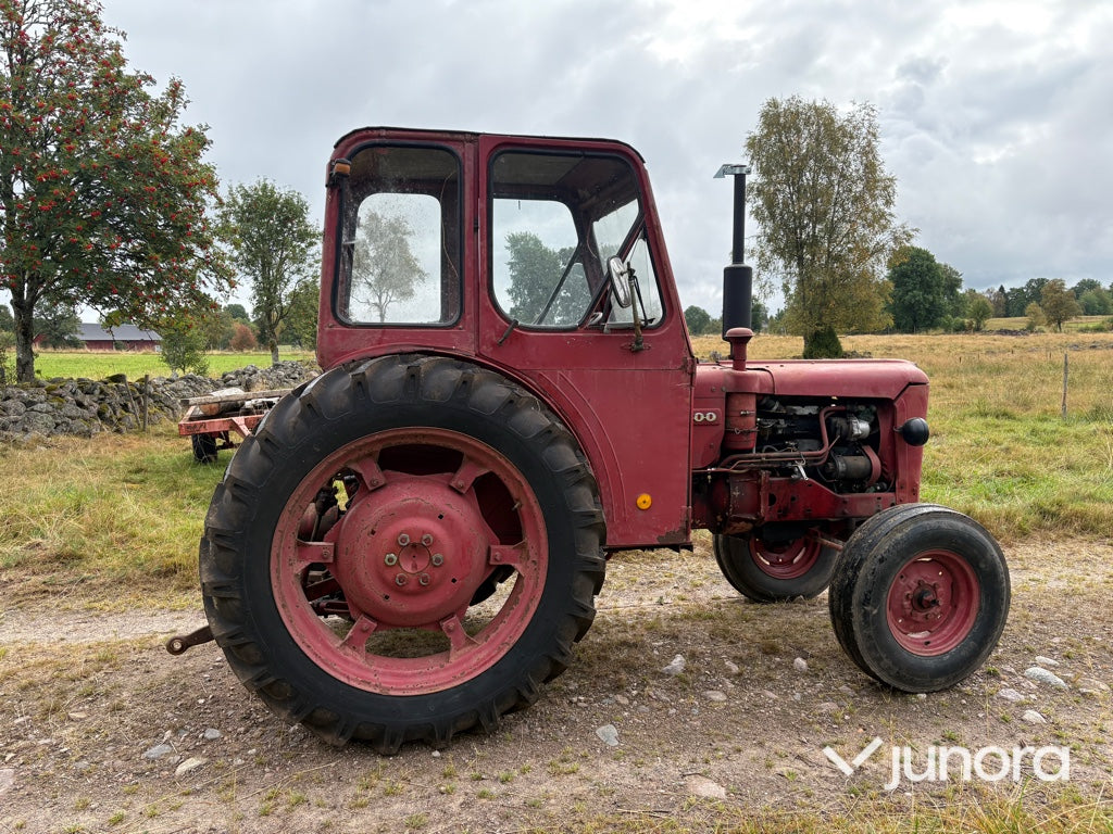 Traktor - Volvo BM, 400 Buster