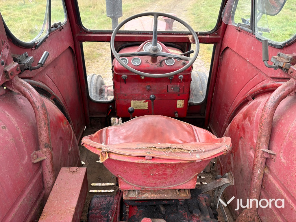 Traktor - Volvo BM, 400 Buster