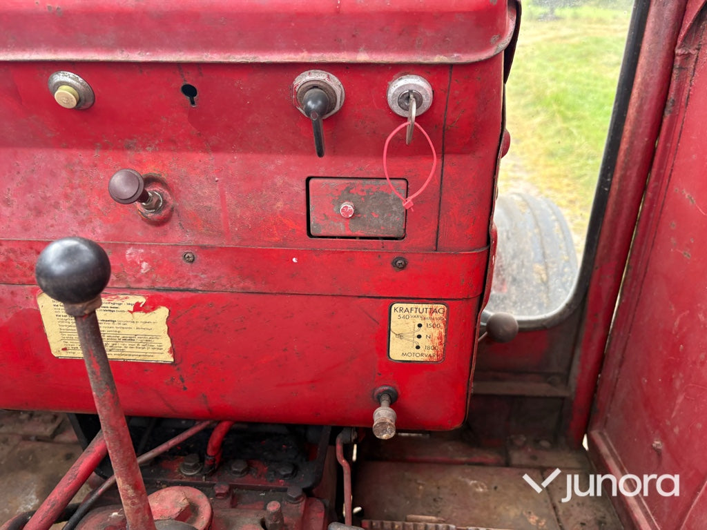 Traktor - Volvo BM, 400 Buster