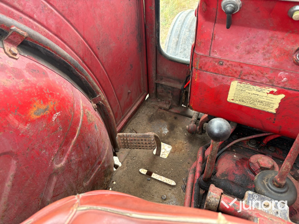 Traktor - Volvo BM, 400 Buster