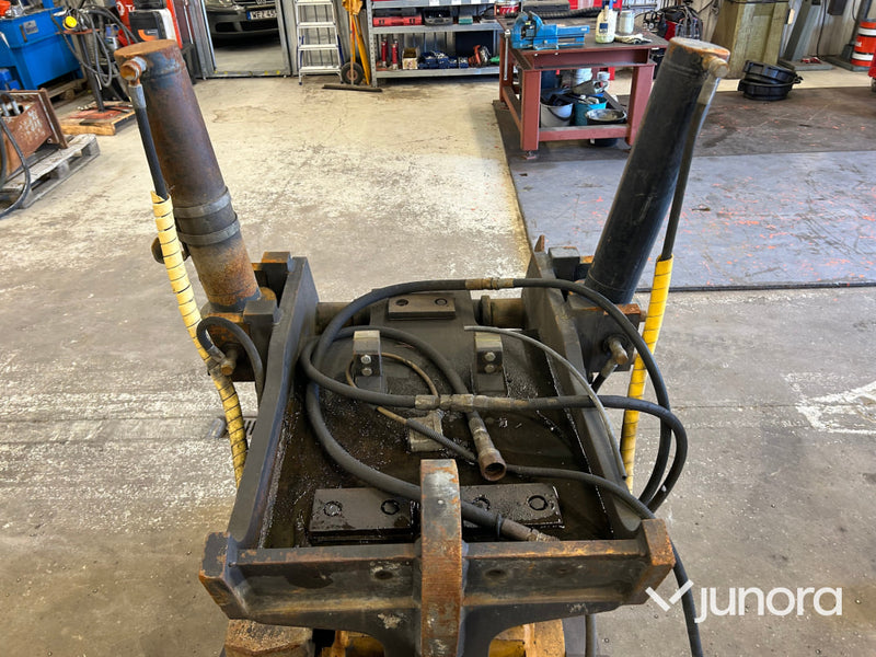 Engcon EC30 Grip B27