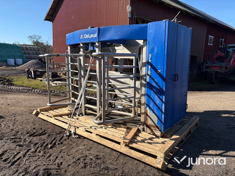 Mjölkrobot - DeLaval, VMS, Milking station höger
