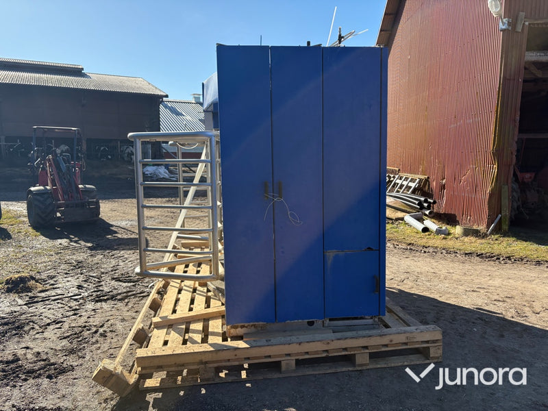 Mjölkrobot - DeLaval, VMS, Milking station höger