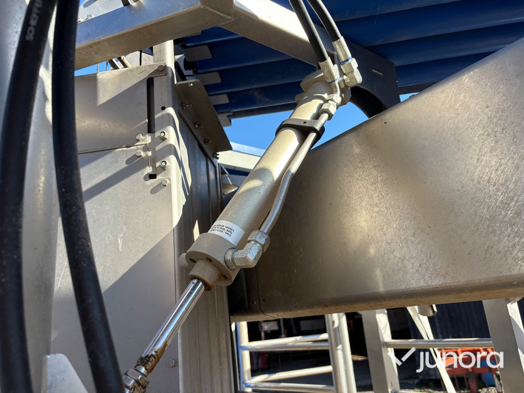 Mjölkrobot - DeLaval, VMS, Milking station höger
