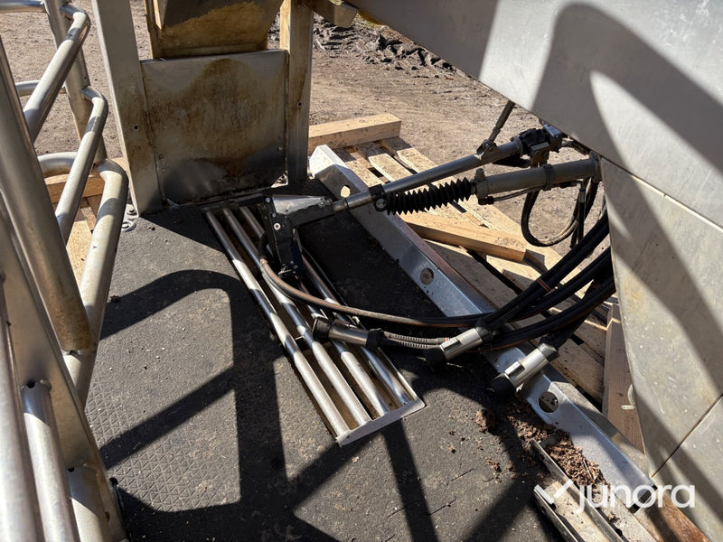 Mjölkrobot - DeLaval, VMS, Milking station höger