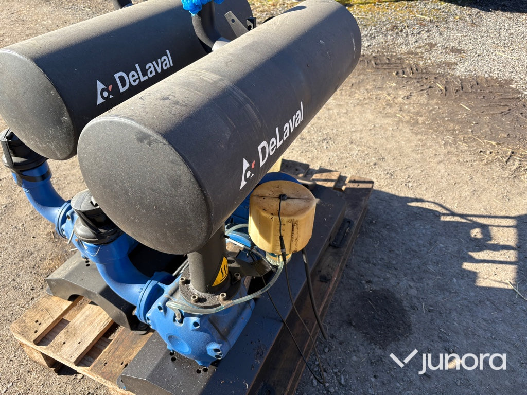 Mjölkrobot - DeLaval, VMS, Milking station höger