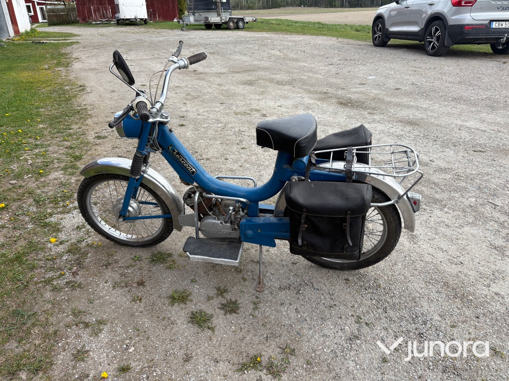 Moped - Crescent, MCB 1240
