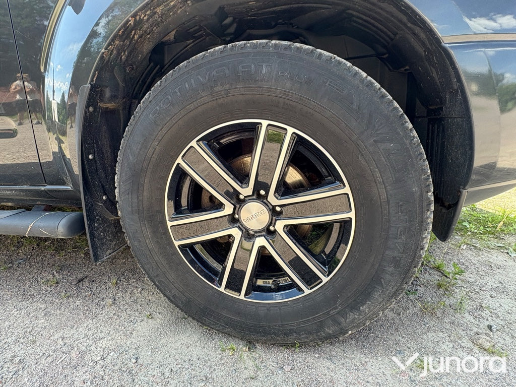 Nissan Navara Dubbelhytt
