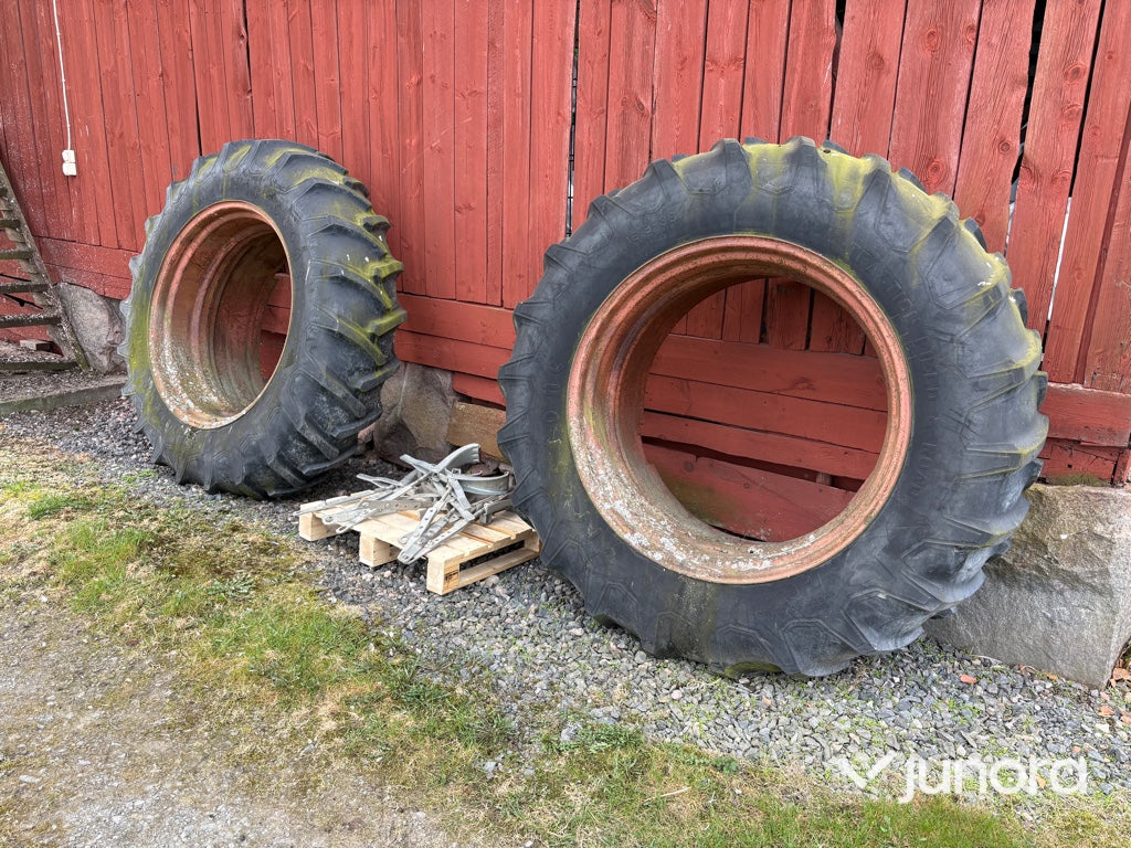 Dubbelmontage Firestone 16.9-38