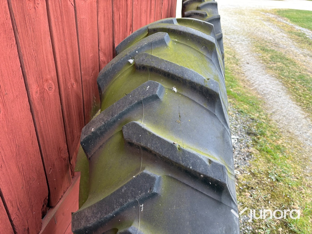 Dubbelmontage Firestone 16.9-38