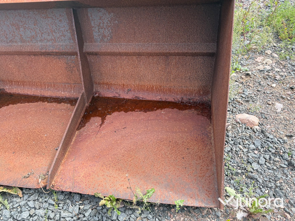 Frontlastare med skopa - Sponda Mekaniska